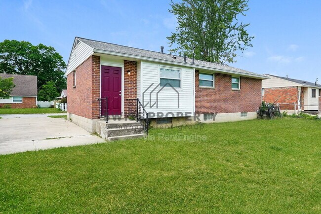 Building Photo - 1642 Marina Dr