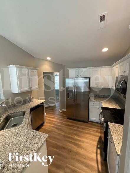 Building Photo - 3365 Lilliefield Ln