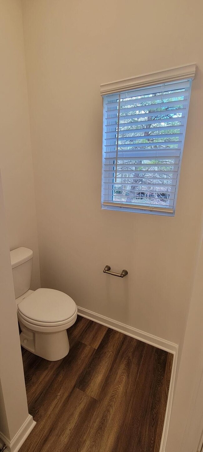 Building Photo - 2902 Plantation Way