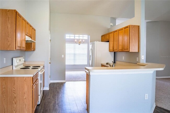 Building Photo - 233 Towhee Rd