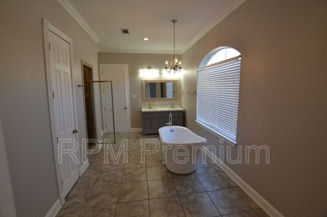 Building Photo - 5296 Myrtle Hill Ave