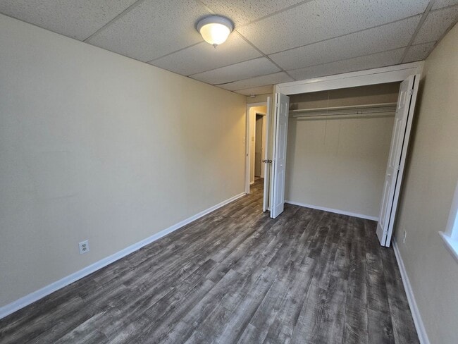 Building Photo - 325 N Perry St