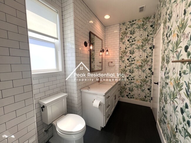 Building Photo - Elevated Luxury Living in This Updated 3BD/3.5BA Downtown Home with Private Rooftop