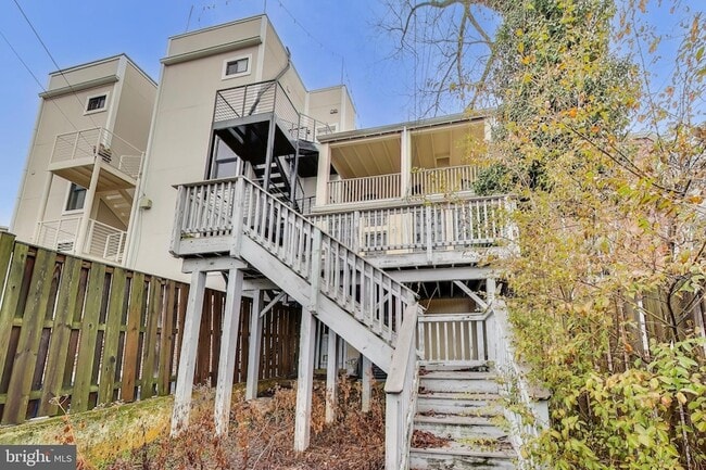 Building Photo - 140 Bryant St NW