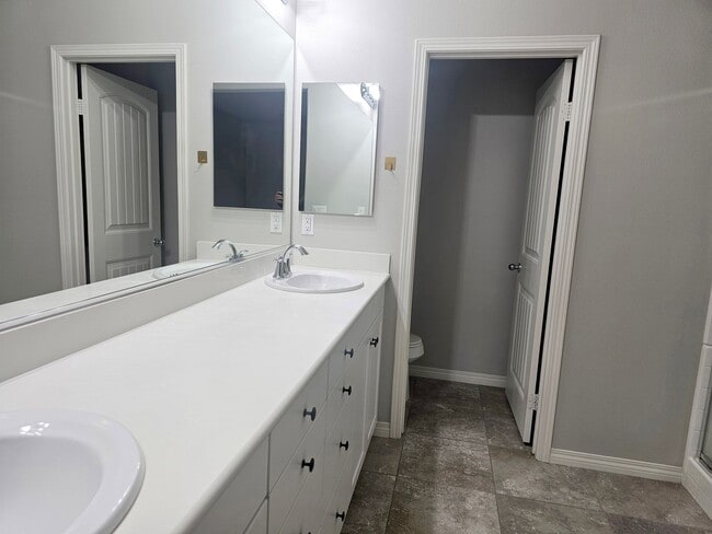 Building Photo - Beautiful house 3 bed/2 bath in Winchester