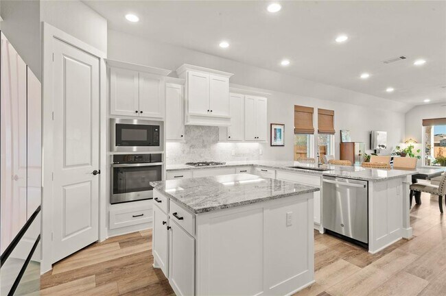 Building Photo - 111 Chinaberry Bnd