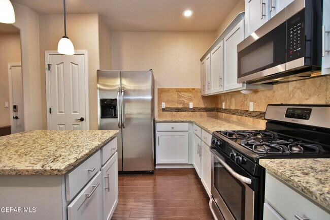 Building Photo - 6716 Red Canyon Sage Ln