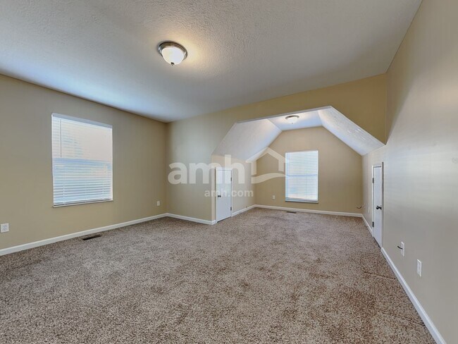 Building Photo - 7801 Beechtree Ln