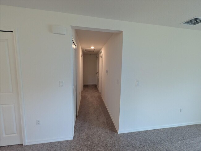 Building Photo - 9065 107th Ct