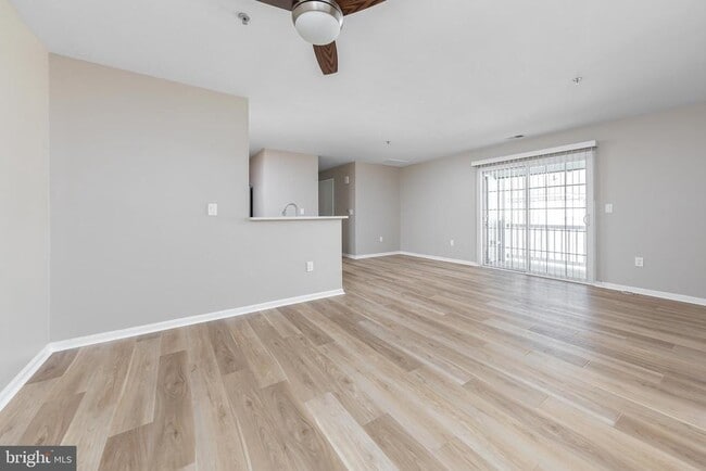 Building Photo - 117 Lionheart Ln