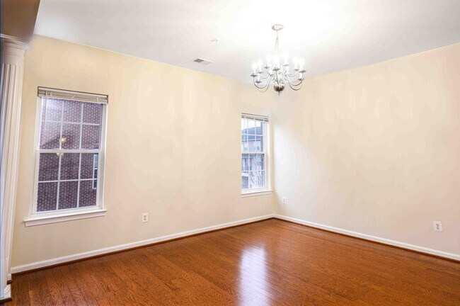 Building Photo - 2691 Sheffield Hill Way