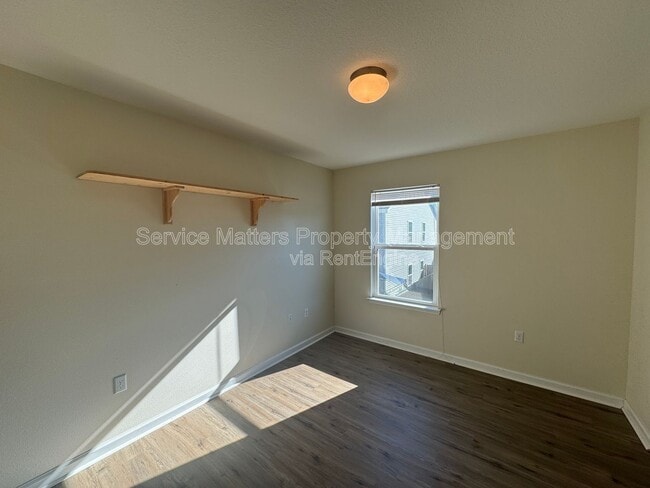 Building Photo - 254 Cottage View Dr