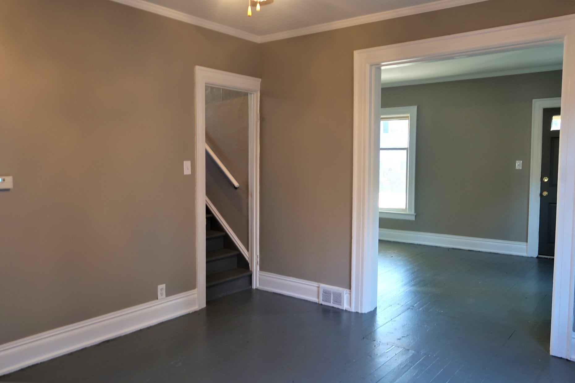 Building Photo - 238 Miller St