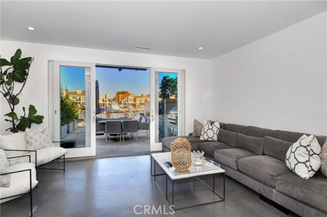 Building Photo - 3861 Aruba Cir