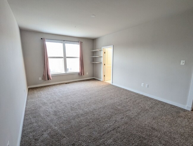 Building Photo - 1129 Lawler Dr