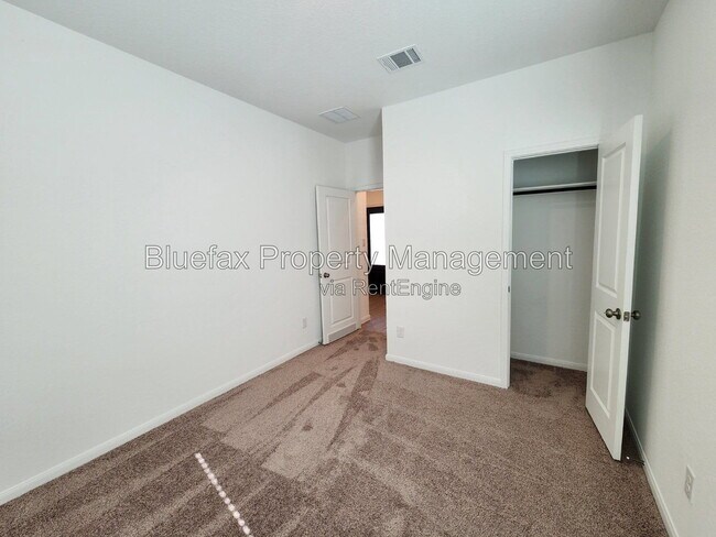 Building Photo - 13907 Sickle Rdg
