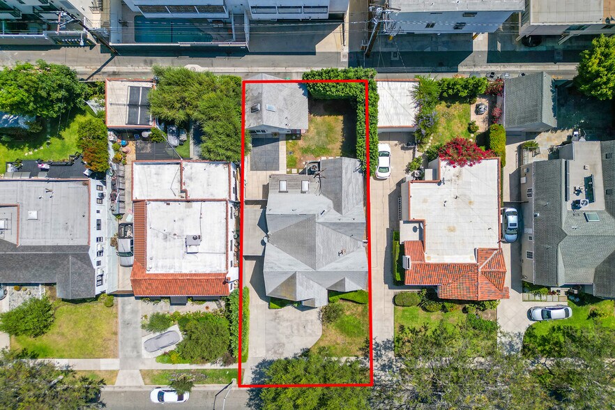 Building Photo - 332 S Crescent Dr