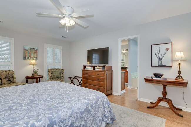 Building Photo - 2504 Pinebluff Ct