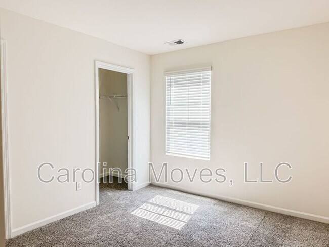 Building Photo - 6015 Willutuck Dr