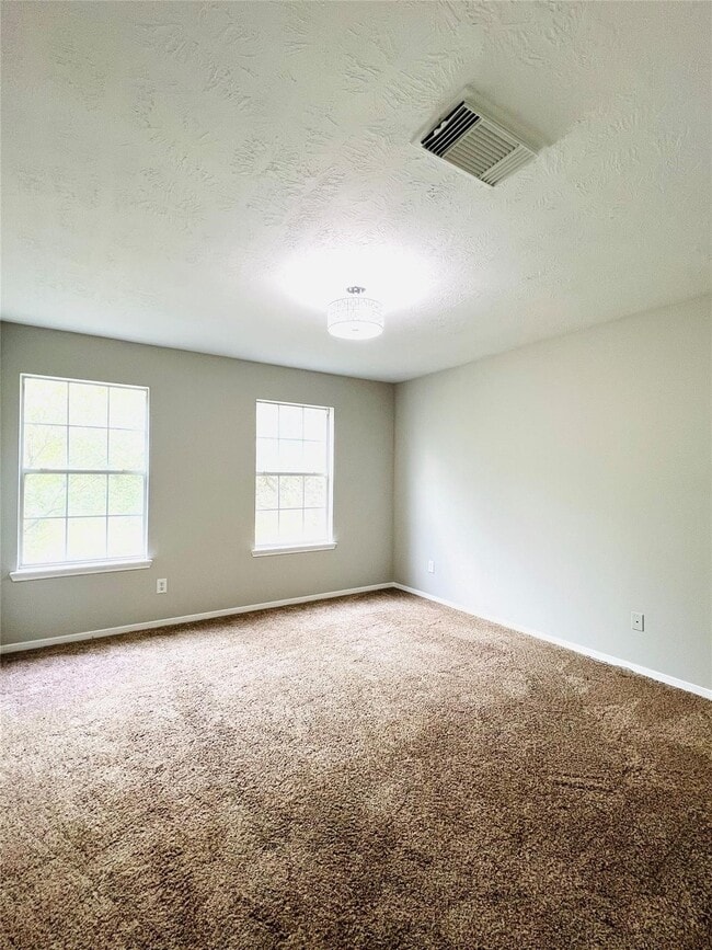 Building Photo - 8426 Woodland Knoll Ln