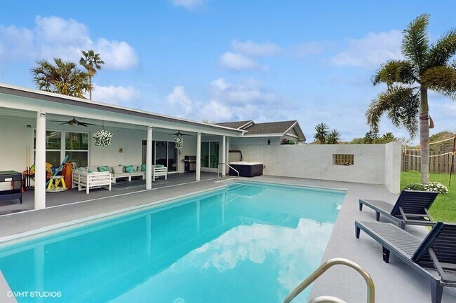 Building Photo - 11647 Anhinga Dr