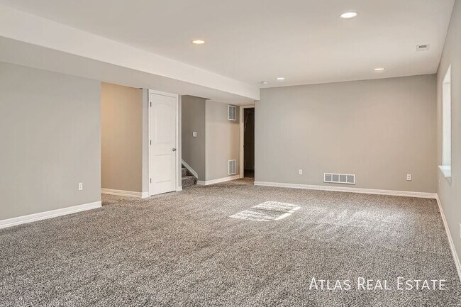 Building Photo - 7909 Broderick Ct