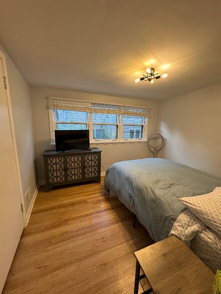 Building Photo - 1317 Ferndale Ave