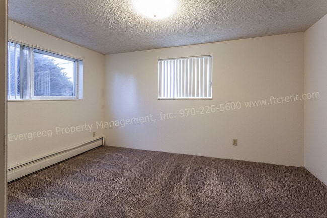 Building Photo - 1314 E 16th St