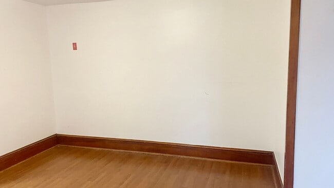 Building Photo - 73-75 Wallingford Ave