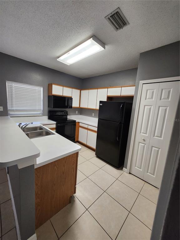 Building Photo - 30136 Barnaby Ln