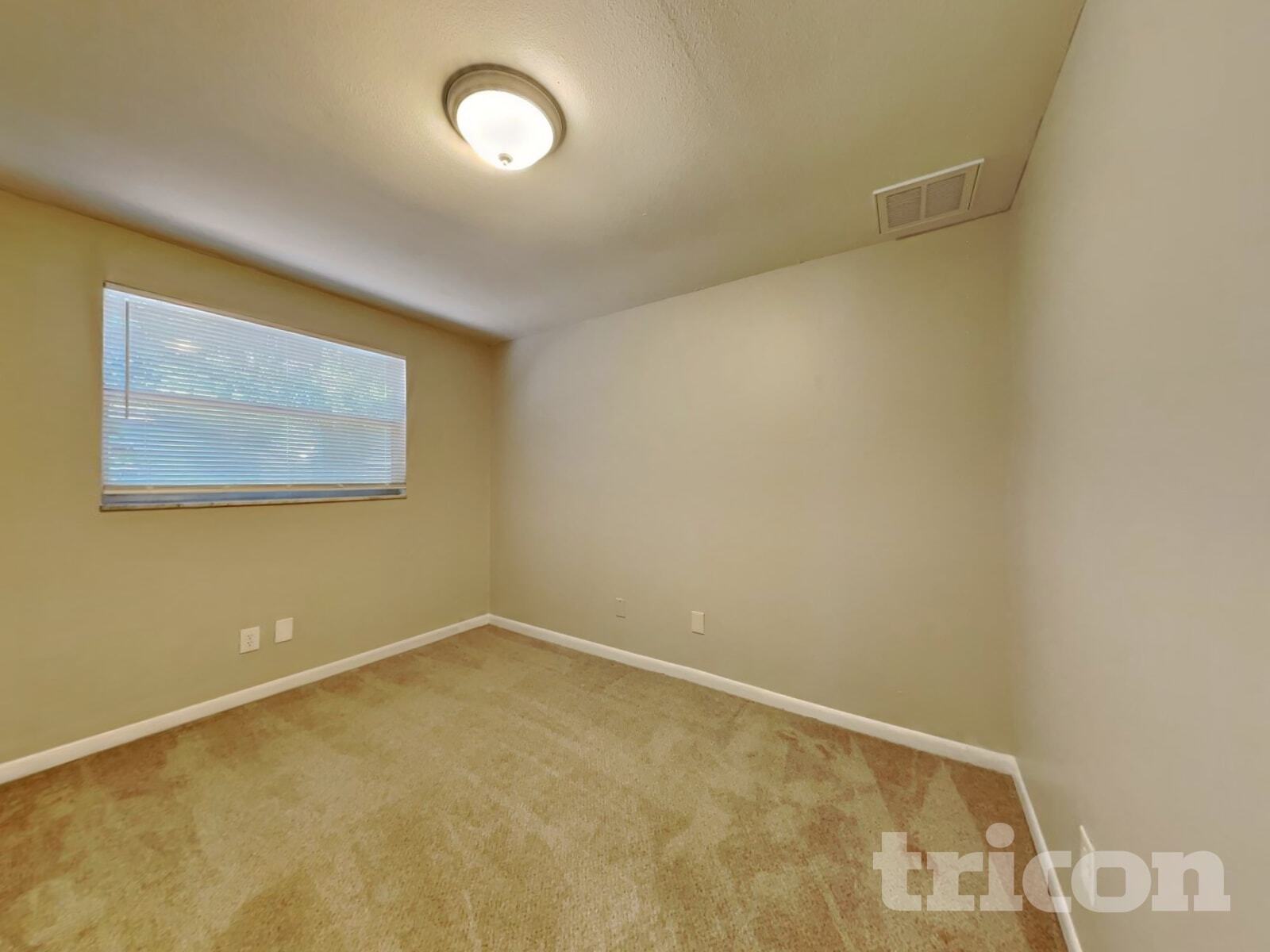 Building Photo - 8664 Mockingbird Ln