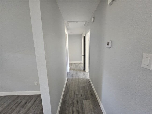 Building Photo - 2519 Piddler Dr