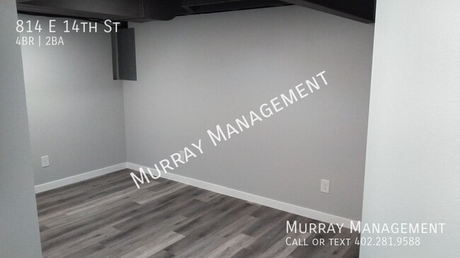 Building Photo - 814 E 14th St