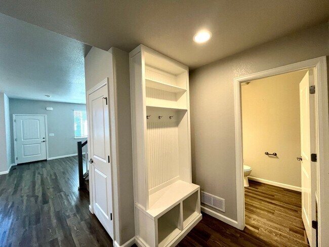 Building Photo - 2341 Stage Coach Dr