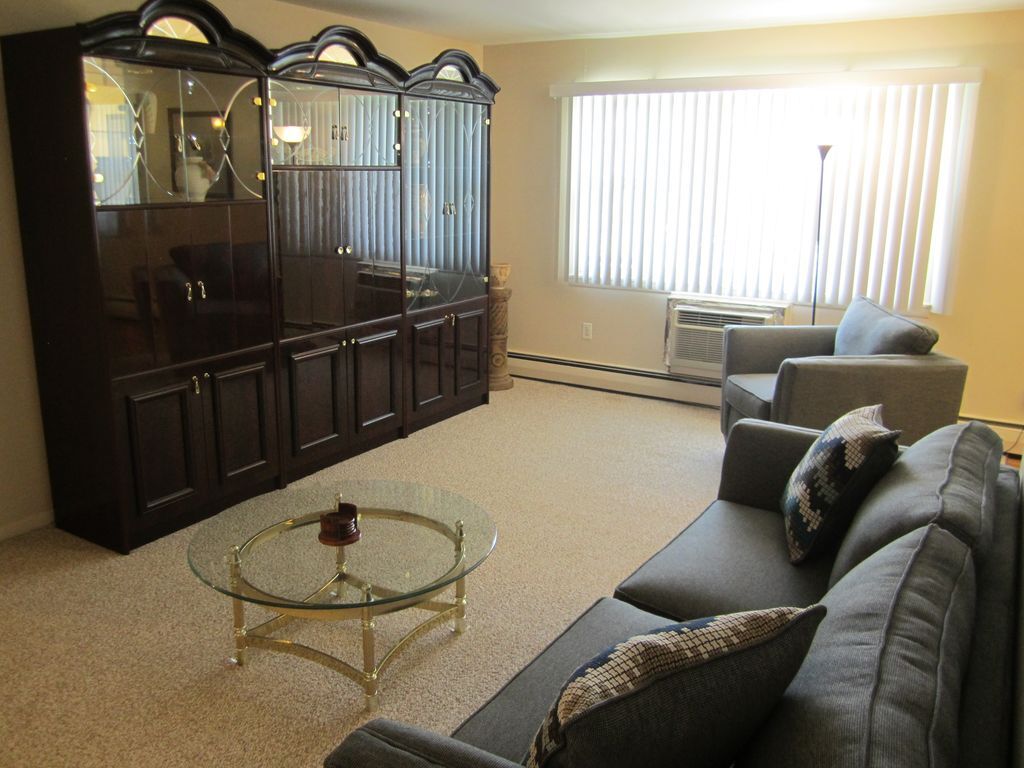 Building Photo - 276 Regency Park Dr