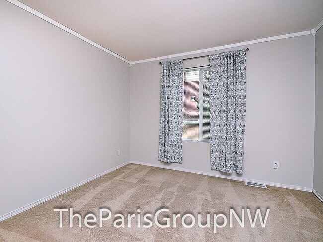 Building Photo - *PROPERTY LEASED* Remarkable River Ridge TH * 3br+Bonus * 2car Garage *Outdoor Rec
