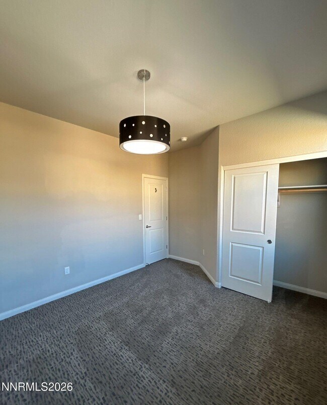 Building Photo - 774 Sweet Briar Ln