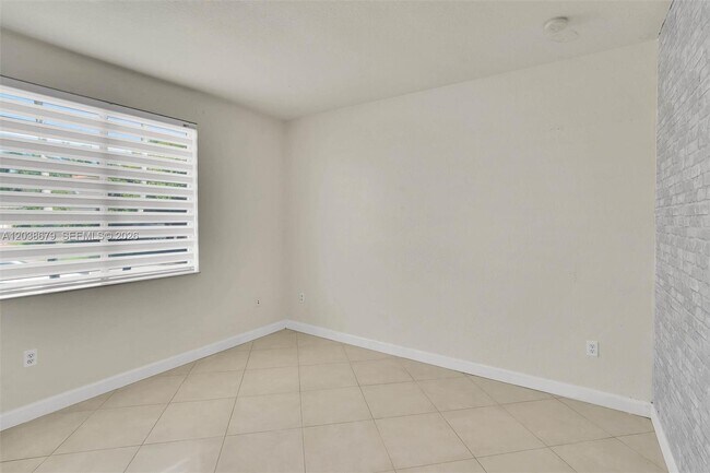 Building Photo - 18861 SW 77th Ct