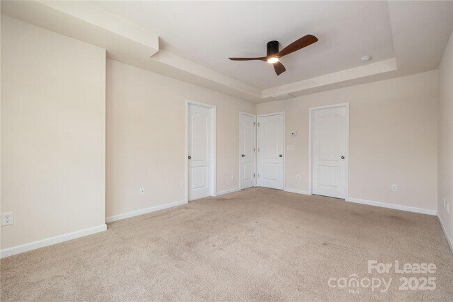 Building Photo - 4033 Black Walnut Wy