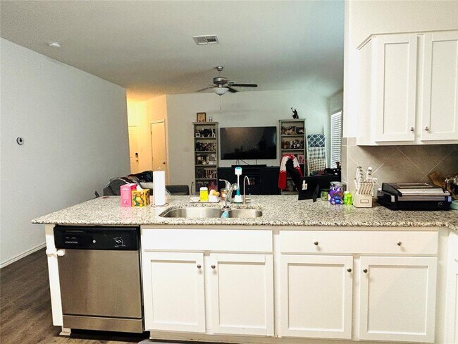 Building Photo - 113 Star Pass