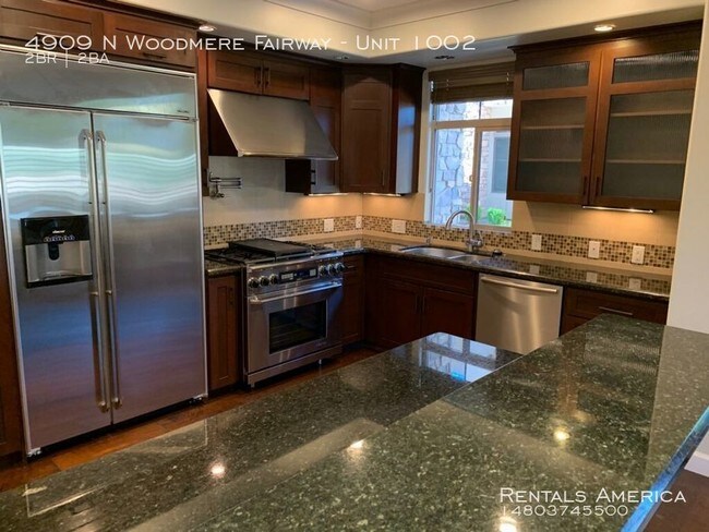 Building Photo - MOVE IN SPECIAL