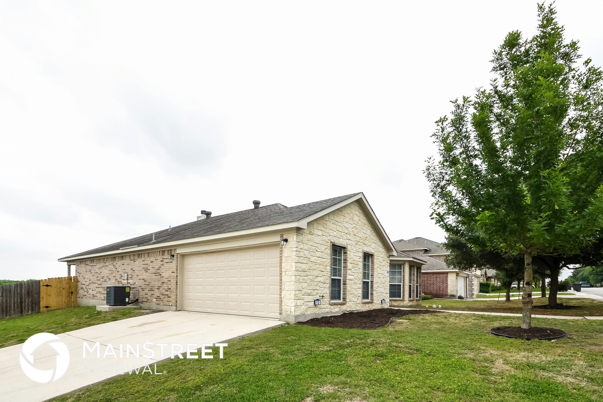 Building Photo - 3802 Southern Grove