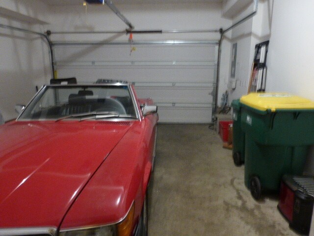 Building Photo - Bethany Town Home Available