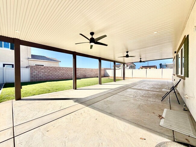 Building Photo - Cul-de-Sac Living in Sagewood | 4 Bed Home with INCLUDED Solar & RV Parking