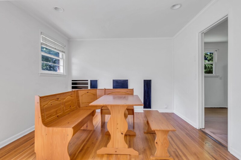 Building Photo - 1312 Cheshire Dr