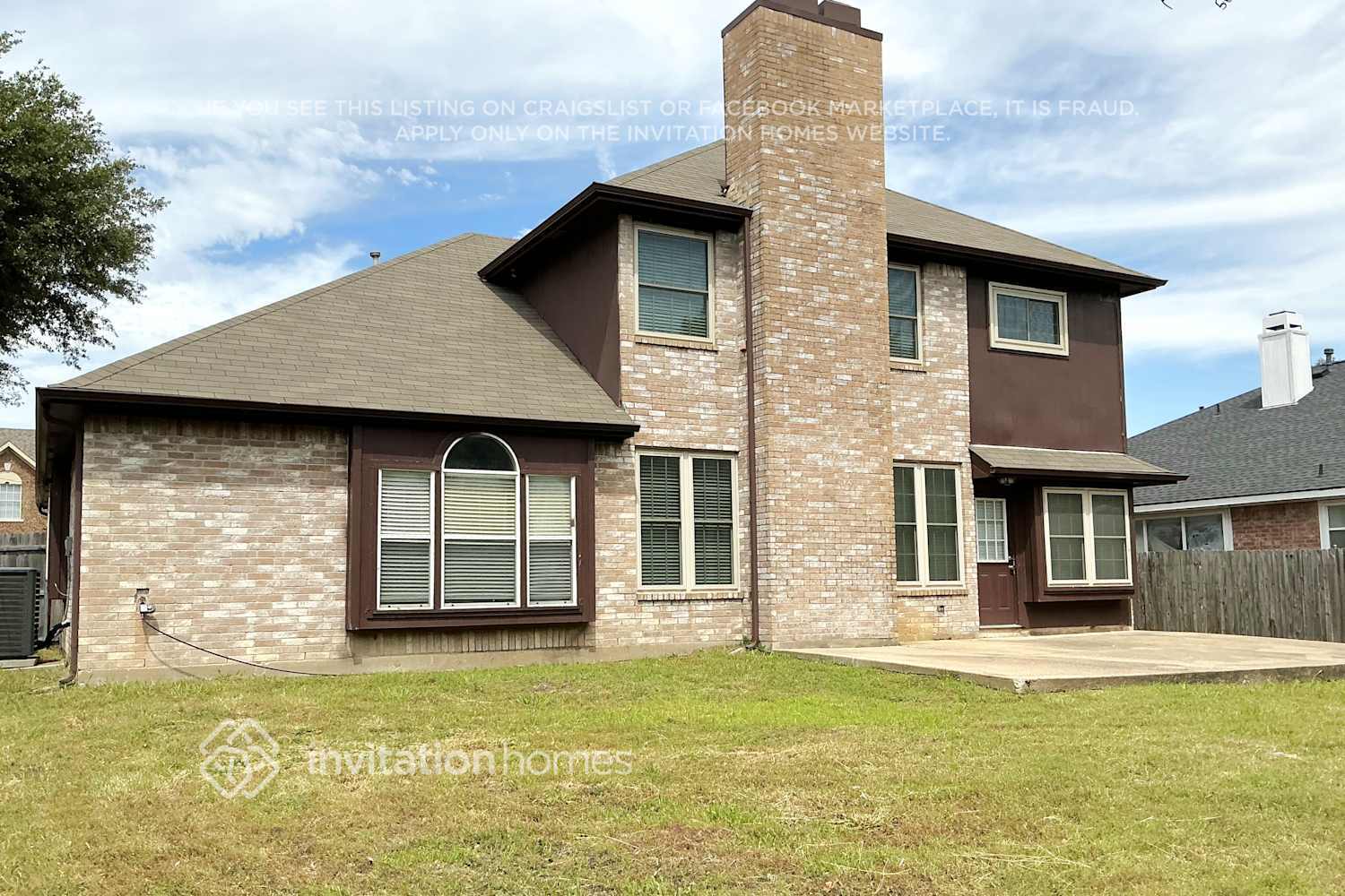 Building Photo - 205 Moss Dr