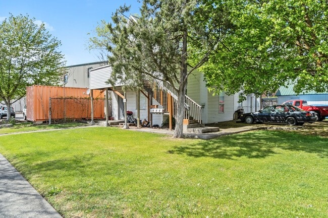 Building Photo - 227 E Ermina Ave