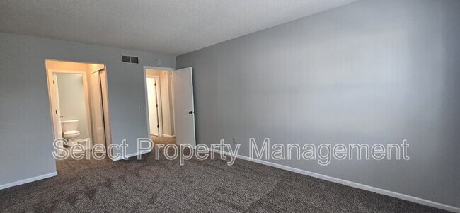 Building Photo - 5418 Evard Rd