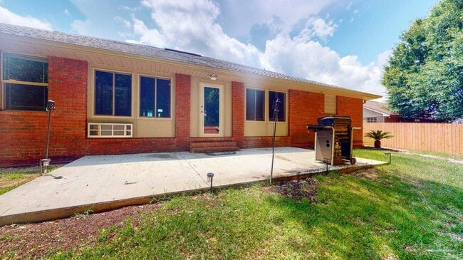 Building Photo - 4444 Piedmont Way