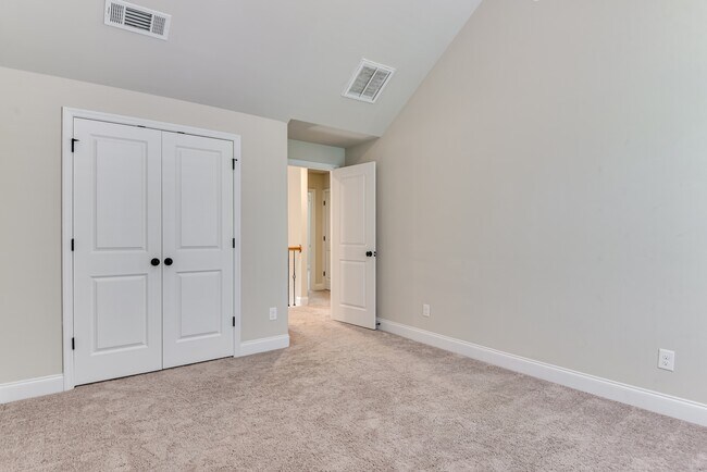 Building Photo - 4050 Stowe Dr
